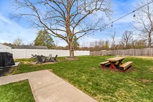 64 Rochford Cir, Springfield, MA 01128 - Photo 33