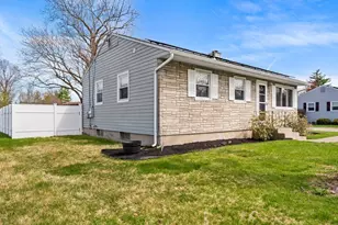 64 Rochford Cir, Springfield, MA 01128 - Photo 27