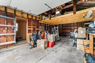 64 Rochford Cir, Springfield, MA 01128 - Photo 13