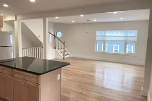 16 Plainfield St, Boston, MA 02130 - Photo 9