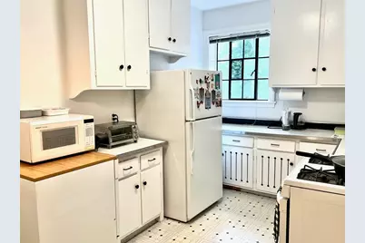 110 Sewall Ave #1, Brookline, MA 02446 - Photo 7