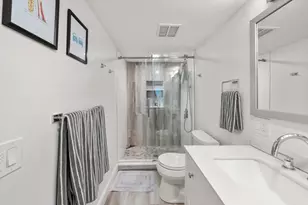 528 E 3rd St, Boston, MA 02127 - Photo 11