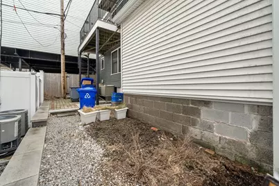 528 E 3rd St #A, Boston, MA 02127 - Photo 17