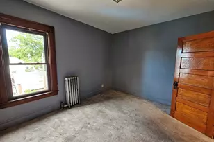 30 Bemis St, Chicopee, MA 01013 - Photo 23