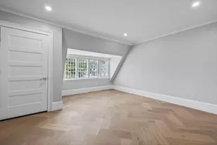 476 Heath St, Brookline, MA 02467 - Photo 17