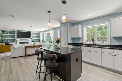 16 Clancy St, Swansea, MA 02777 - Photo 9