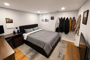 594 E 5th St, Boston, MA 02127 - Photo 9