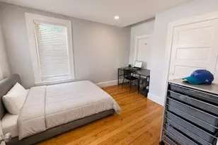 594 E 5th St, Boston, MA 02127 - Photo 7