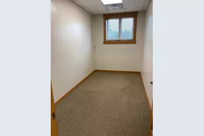 135 Washington St, Taunton, MA 02780 - Photo 5
