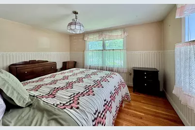 262 W Shore Dr, Marblehead, MA 01945 - Photo 9