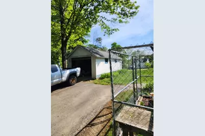 72 W Main St, Dudley, MA 01571 - Photo 11
