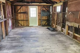 72 W Main St, Dudley, MA 01571 - Photo 11