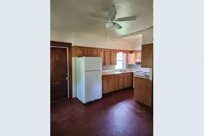 72 W Main St, Dudley, MA 01571 - Photo 17