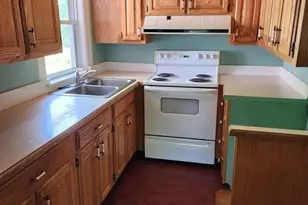 72 W Main St, Dudley, MA 01571 - Photo 15