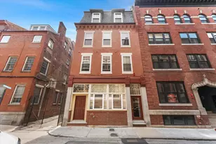 12 N Bennet St, Boston, MA 02113 - Photo 1