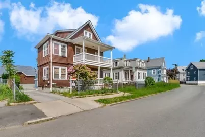 42 Baker St, Lynn, MA 01902 - Photo 3