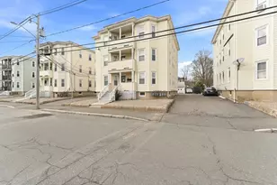 4 Bellevue Ave, Brockton, MA 02302 - Photo 7