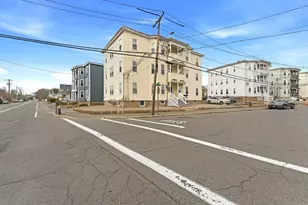 4 Bellevue Ave, Brockton, MA 02302 - Photo 5