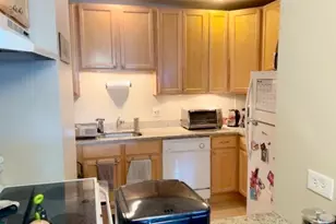 36 Hancock St, Boston, MA 02114 - Photo 5