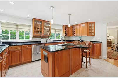 310 Sumner St, Stoughton, MA 02072 - Photo 13
