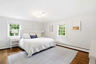 22 Hollywood Rd, Winchester, MA 01890 - Photo 15