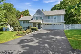 22 Hollywood Rd, Winchester, MA 01890 - Photo 1