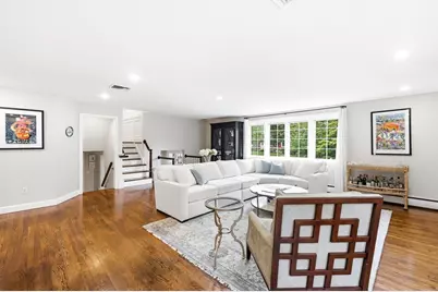 22 Hollywood Rd, Winchester, MA 01890 - Photo 7