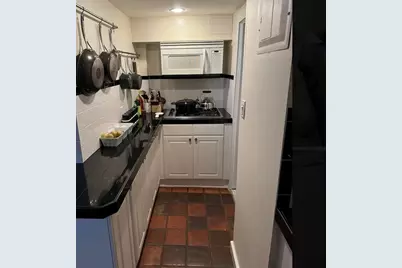 112 Pinckney #4, Boston, MA 02114 - Photo 3