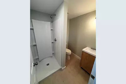 201 Florence St, Brockton, MA 02301 - Photo 9