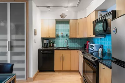 29 Concord Ave #302, Cambridge, MA 02138 - Photo 3