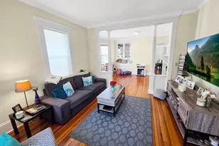 382-384 W Clinton St, New Bedford, MA 02740 - Photo 3