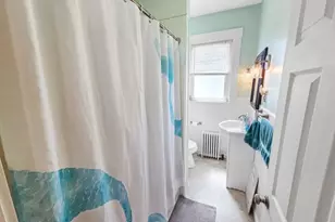 382-384 W Clinton St, New Bedford, MA 02740 - Photo 13