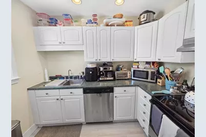 382-384 West Clinton St, New Bedford, MA 02740 - Photo 9