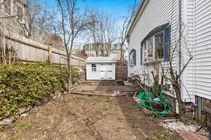 1 Oak Grove Ct, Malden, MA 02148 - Photo 25