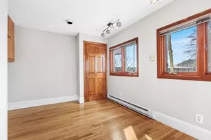 1 Oak Grove Ct, Malden, MA 02148 - Photo 3