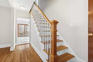 1 Oak Grove Ct, Malden, MA 02148 - Photo 5