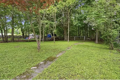 6 Oswald St #1, Worcester, MA 01607 - Photo 17