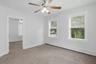 10 Oswald St, Worcester, MA 01607 - Photo 9