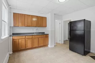 10 Oswald St, Worcester, MA 01607 - Photo 3