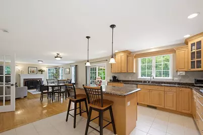 52 Kensington Ct, Swansea, MA 02777 - Photo 11