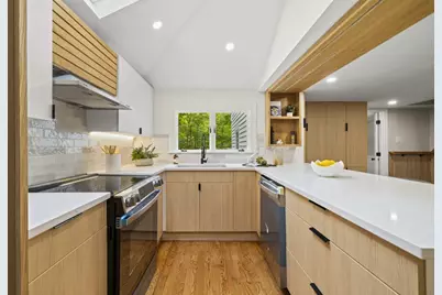 616 Grove St, Framingham, MA 01701 - Photo 7