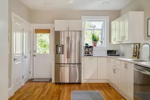 19 Crocker St, Somerville, MA 02143 - Photo 5