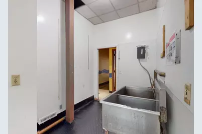 24 Bridge St, Shelburne, MA 01370 - Photo 11