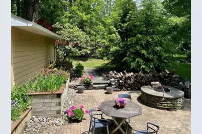 866 Burts Pit Rd, Northampton, MA 01062 - Photo 9
