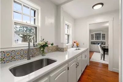 12 Leighton Street #12, Wellesley, MA 02482 - Photo 5