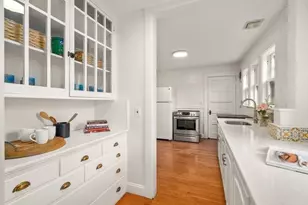 12 Leighton St, Wellesley, MA 02482 - Photo 7