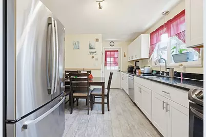 27 Banfield Ave, Boston, MA 02126 - Photo 13