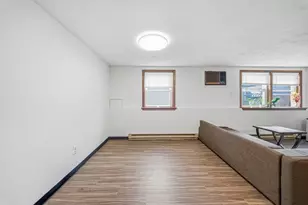 33A Jackson St, Lynn, MA 01902 - Photo 5