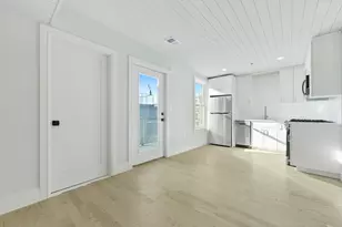 183 Maverick St, Boston, MA 02128 - Photo 3