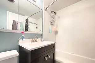2 Hawthorne Pl, Boston, MA 02114 - Photo 11